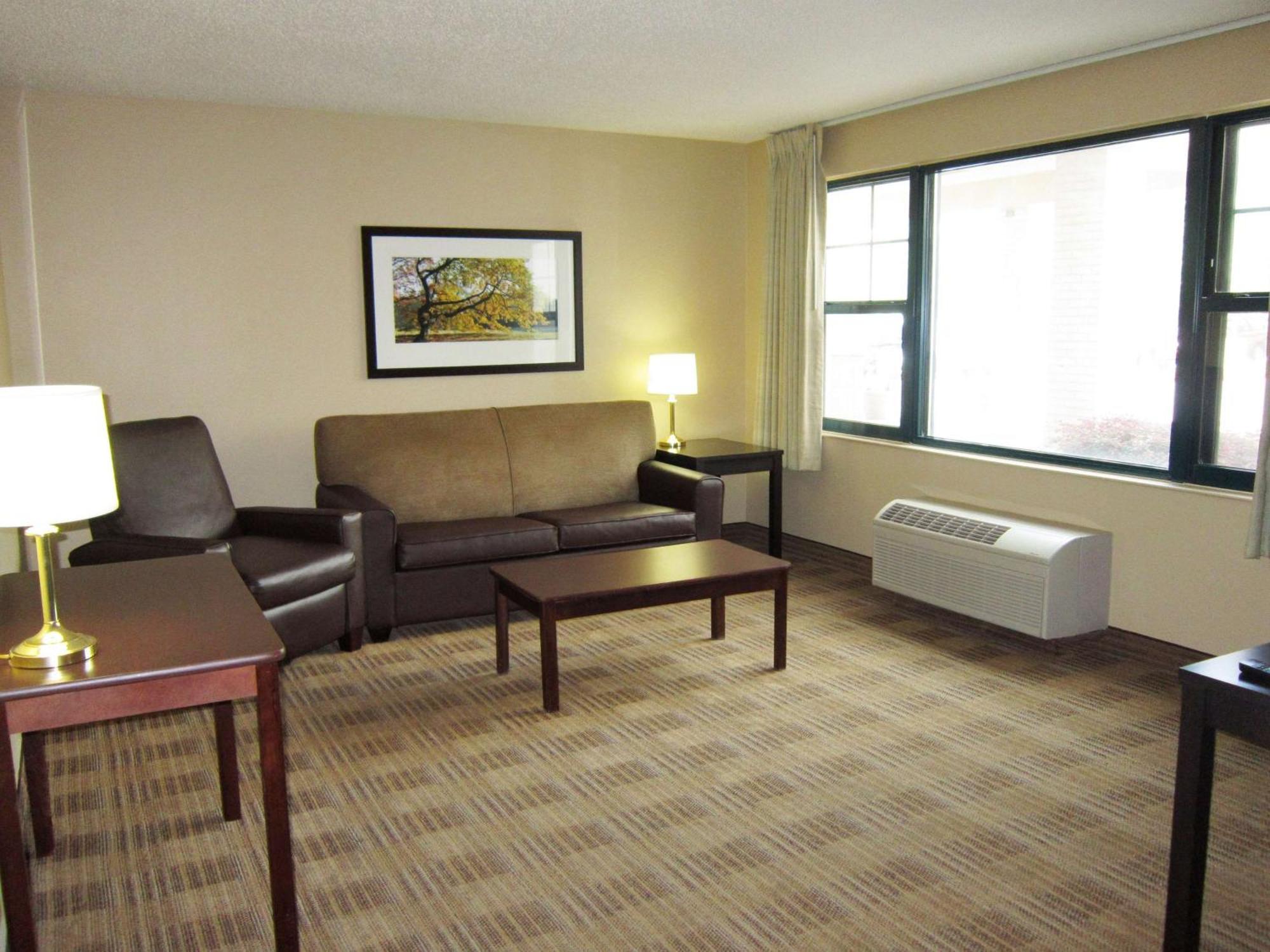 Extended Stay America Suites - Houston - Nasa - Johnson Space Center Nassau Bay Экстерьер фото