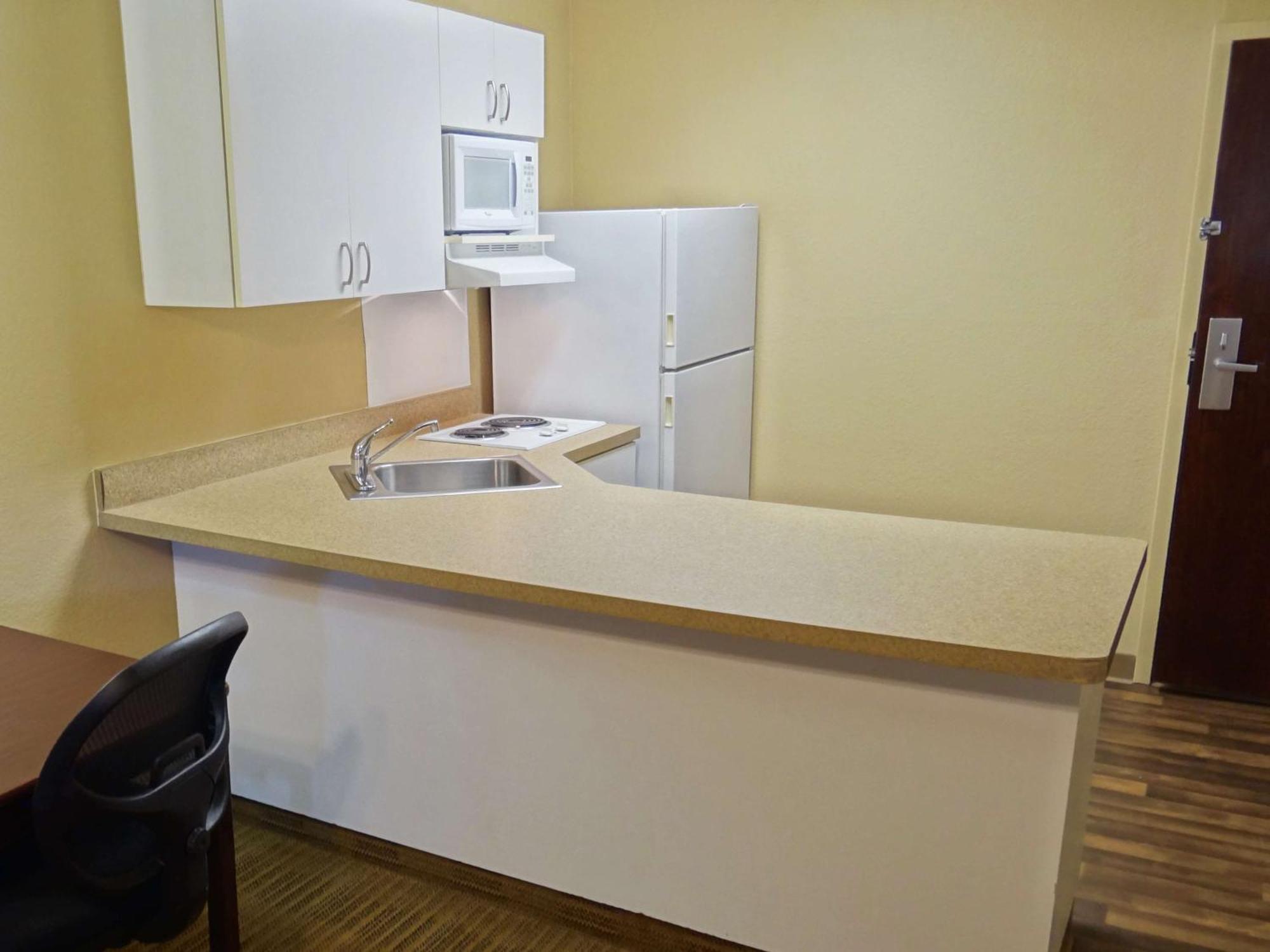 Extended Stay America Suites - Houston - Nasa - Johnson Space Center Nassau Bay Экстерьер фото