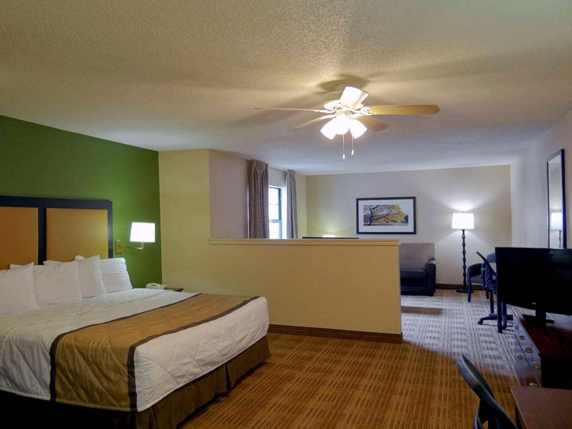 Extended Stay America Suites - Houston - Nasa - Johnson Space Center Nassau Bay Экстерьер фото