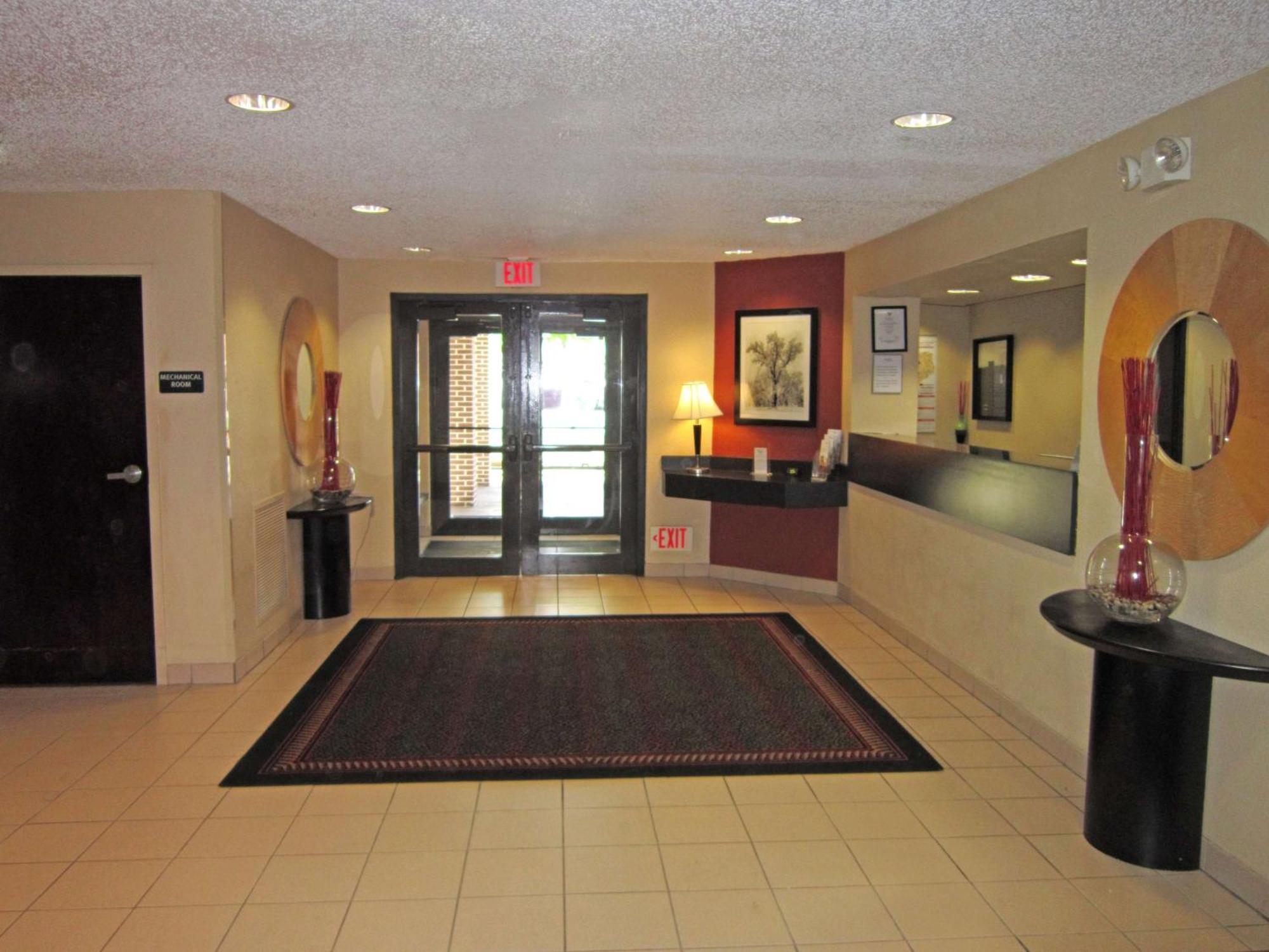 Extended Stay America Suites - Houston - Nasa - Johnson Space Center Nassau Bay Экстерьер фото