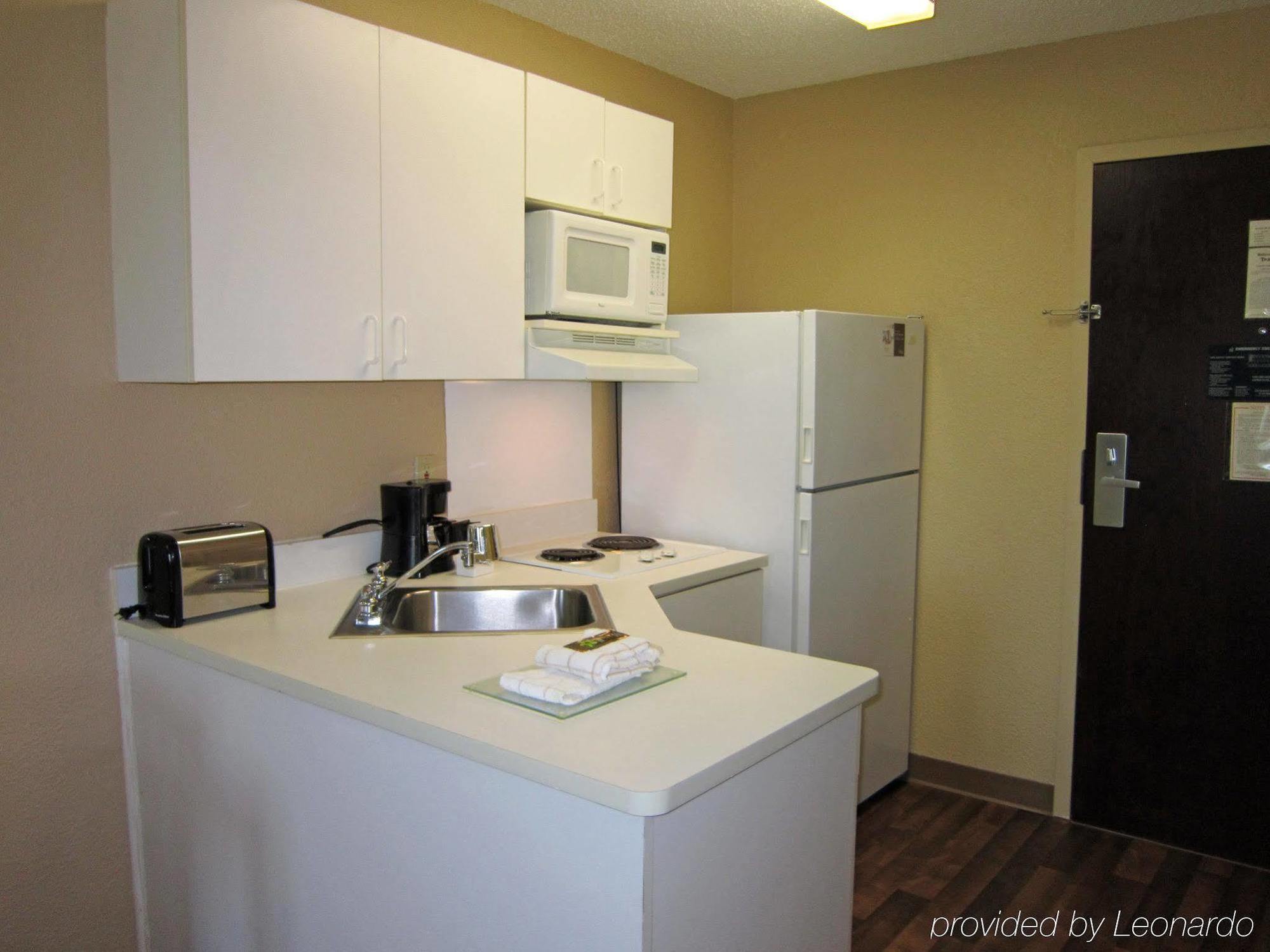 Extended Stay America Suites - Houston - Nasa - Johnson Space Center Nassau Bay Экстерьер фото
